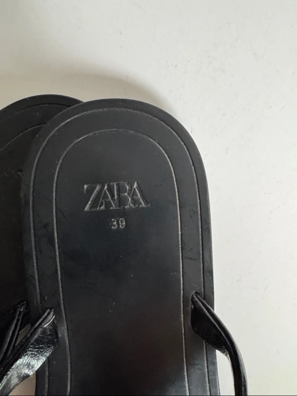 Zara Black Sandal Thongs with Gold Orb Detailing - Picture 3 of 6